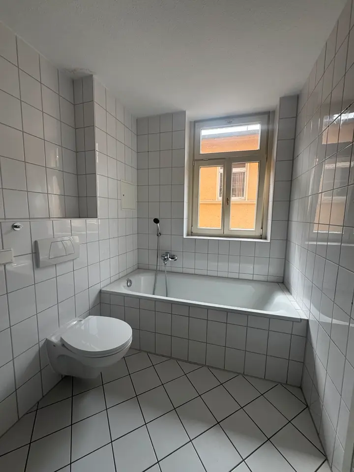 2 Zimmer Wohnung mit 83 m² in Altenburg – Bild 8