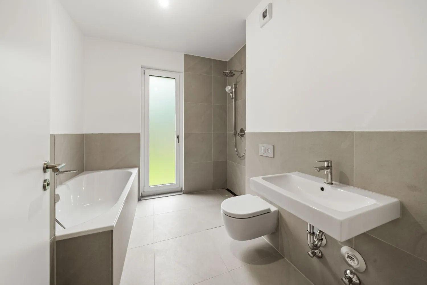 3 room apartment with 106 m² in Wiesbaden – Photo 12
