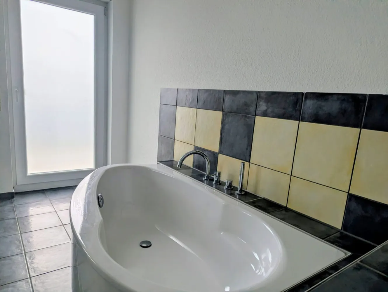 3 Zimmer Wohnung mit 167 m² in Helmstedt – Bild 7