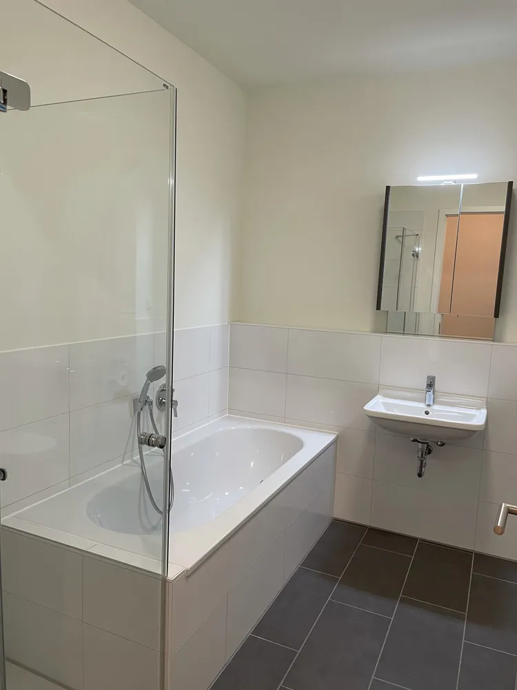 1 room apartment with 37 m² in Berlin – Photo 3