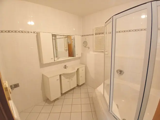 4 Zimmer Wohnung mit 151 m² in Berlin – Bild 8