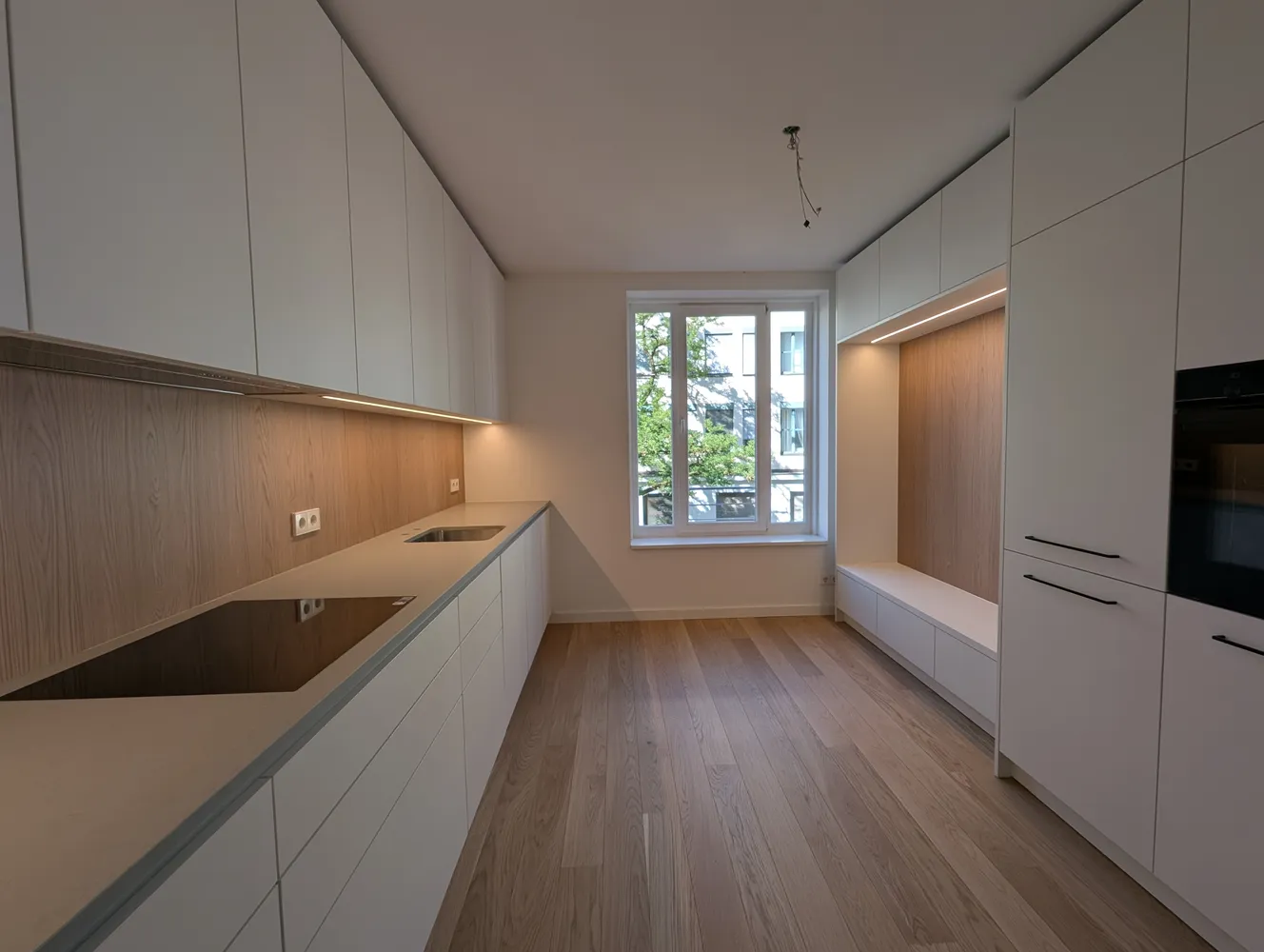 4 Zimmer Wohnung mit 146 m² in München – Bild 1