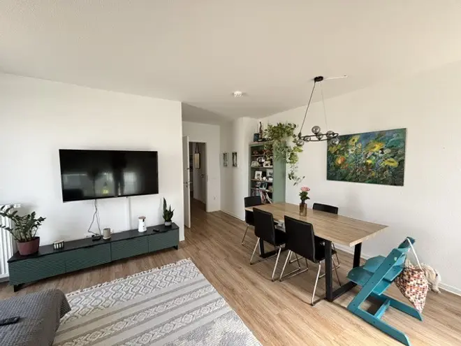 4 Zimmer Wohnung mit 100 m² in Frankfurt am Main – Bild 1