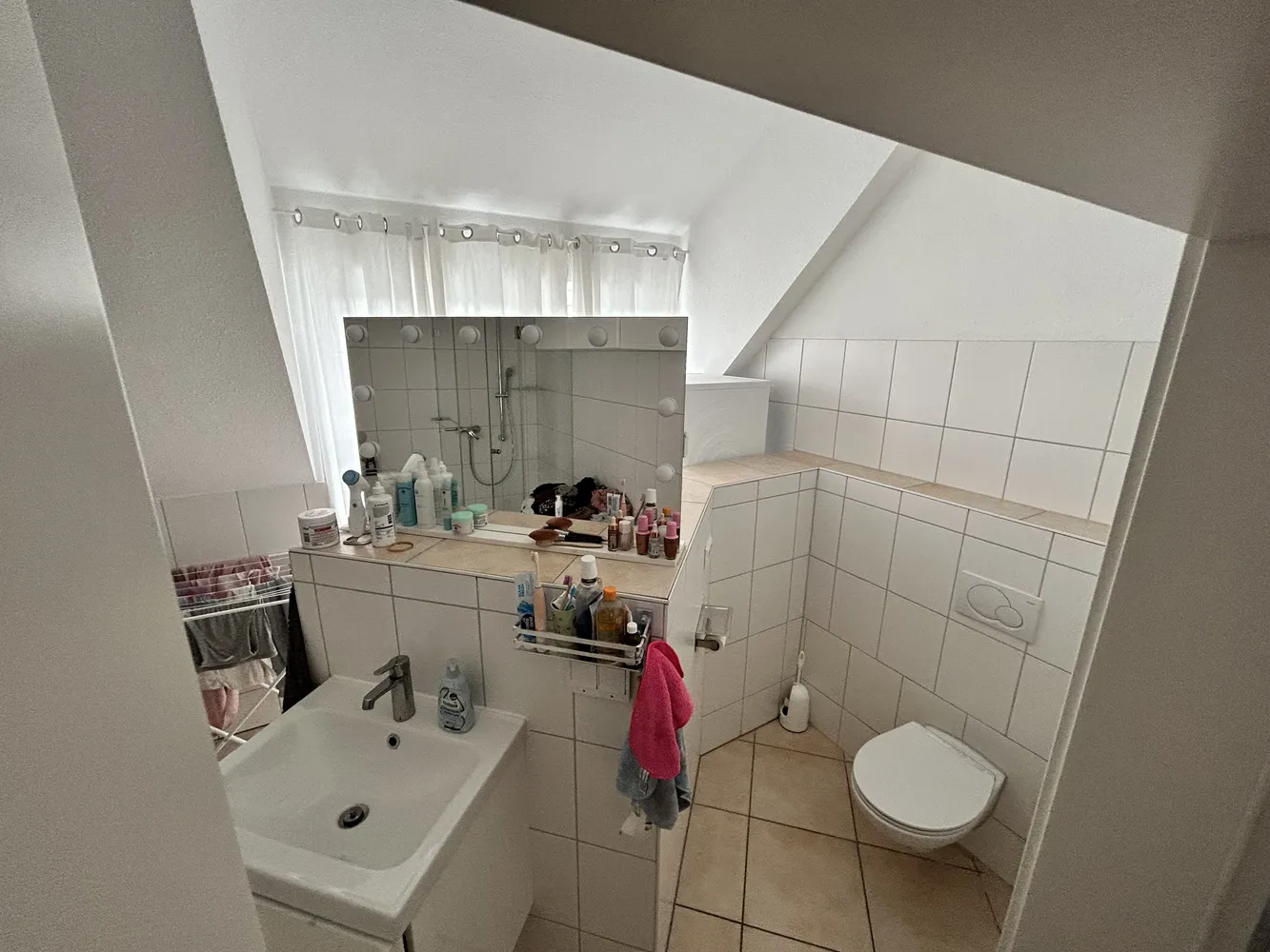 2 Zimmer Wohnung mit 122 m² in Leverkusen – Bild 3