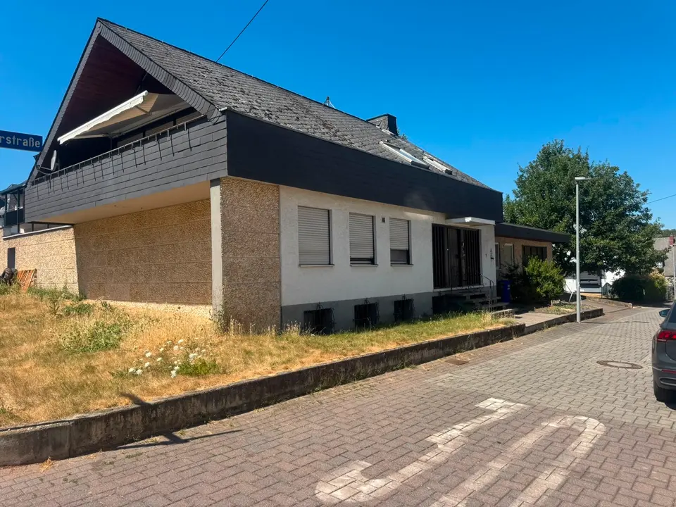 7 Zimmer Wohnung mit 223 m² in Koblenz – Bild 7