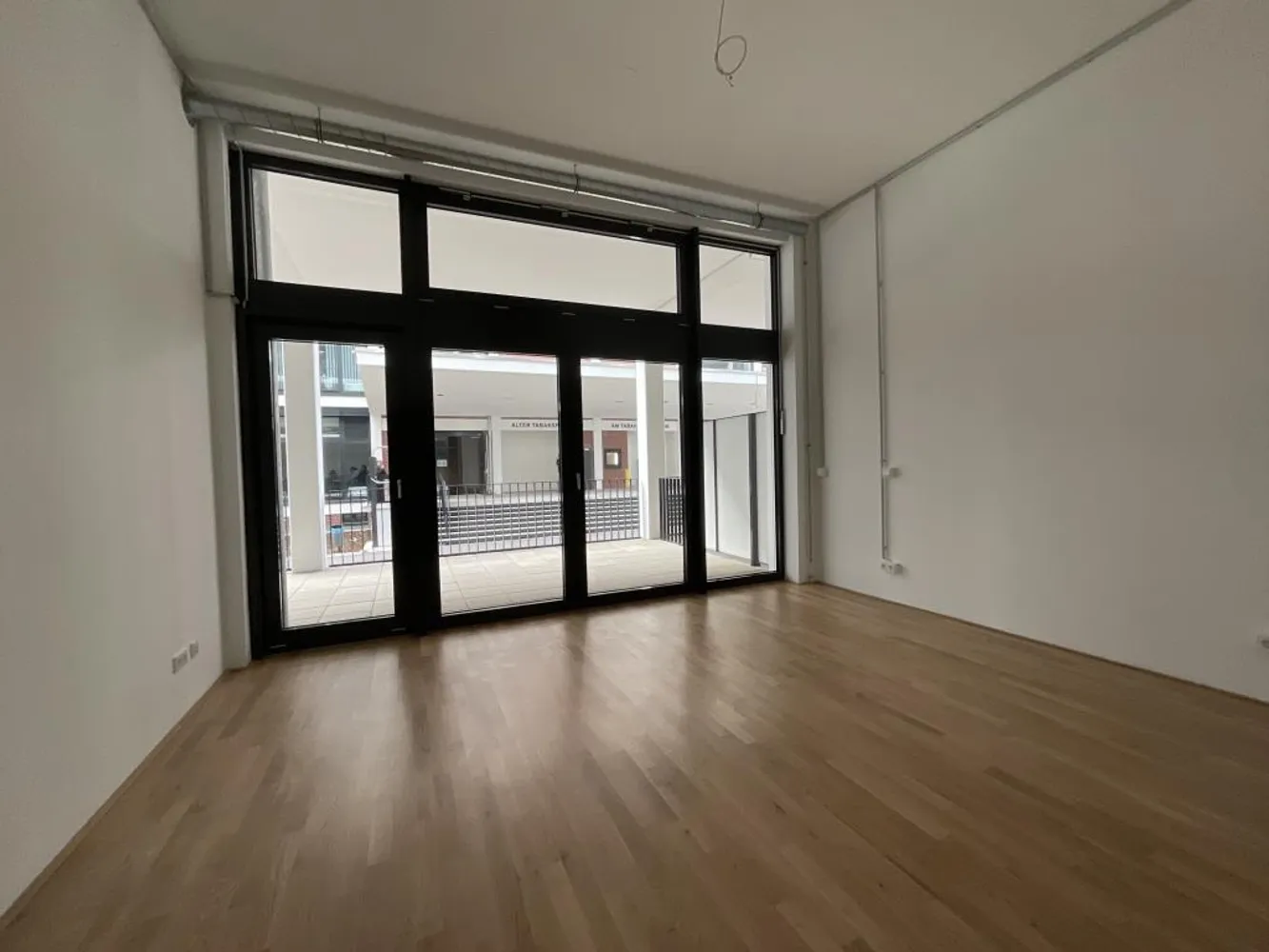 2 room apartment with 130 m² in Bremen – Photo 8