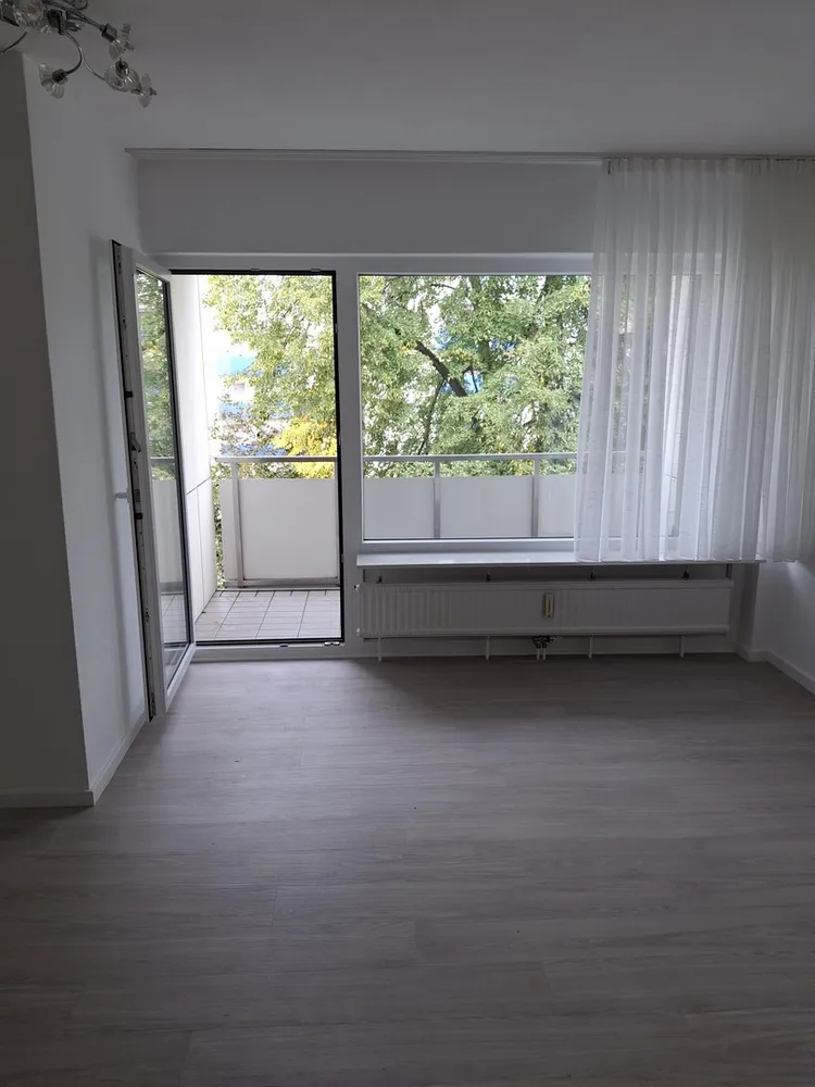 1 room apartment with 38 m² in Cologne – Photo 7