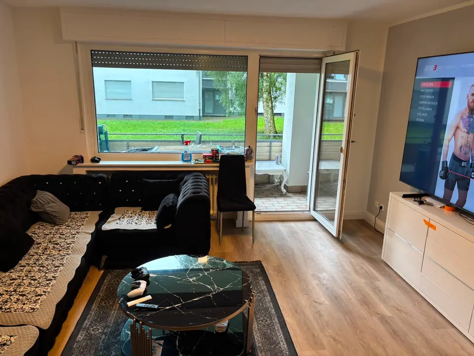 4 Zimmer Wohnung mit 82 m² in Duisburg – Bild 1