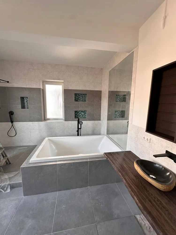 3 Zimmer Wohnung mit 120 m² in Stuttgart – Bild 1