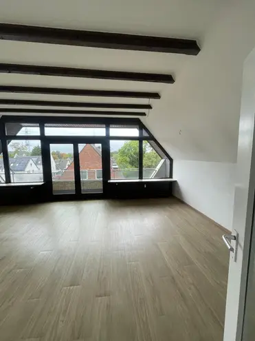 2 Zimmer Wohnung mit 91 m² in Köln – Bild 8