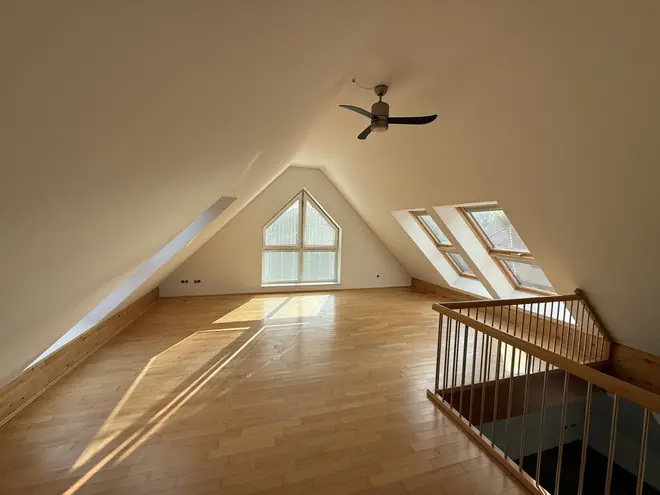 3 Zimmer Wohnung mit 110 m² in Regensburg – Bild 4