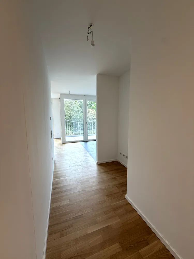 2 Zimmer Wohnung mit 65 m² in München – Bild 6