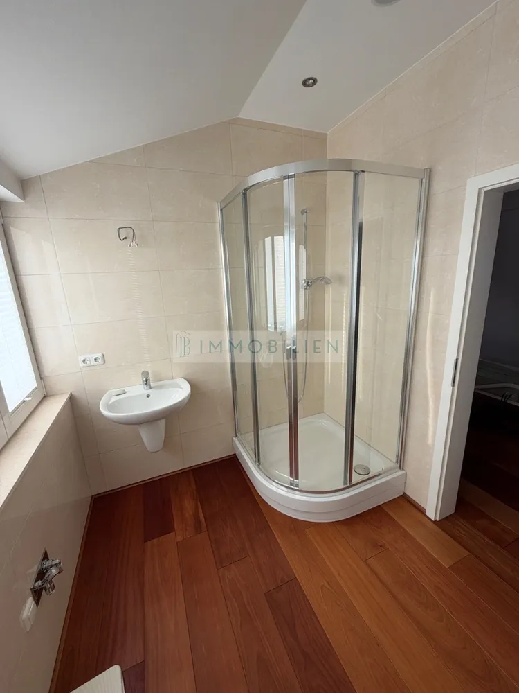 5 Zimmer Haus mit 150 m² in Berlin – Bild 10