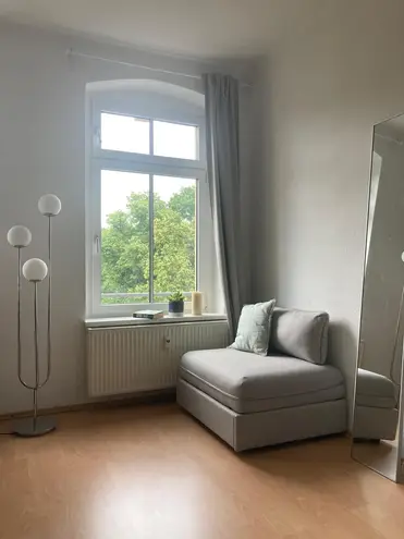 2 Zimmer Wohnung mit 87 m² in Berlin – Bild 3