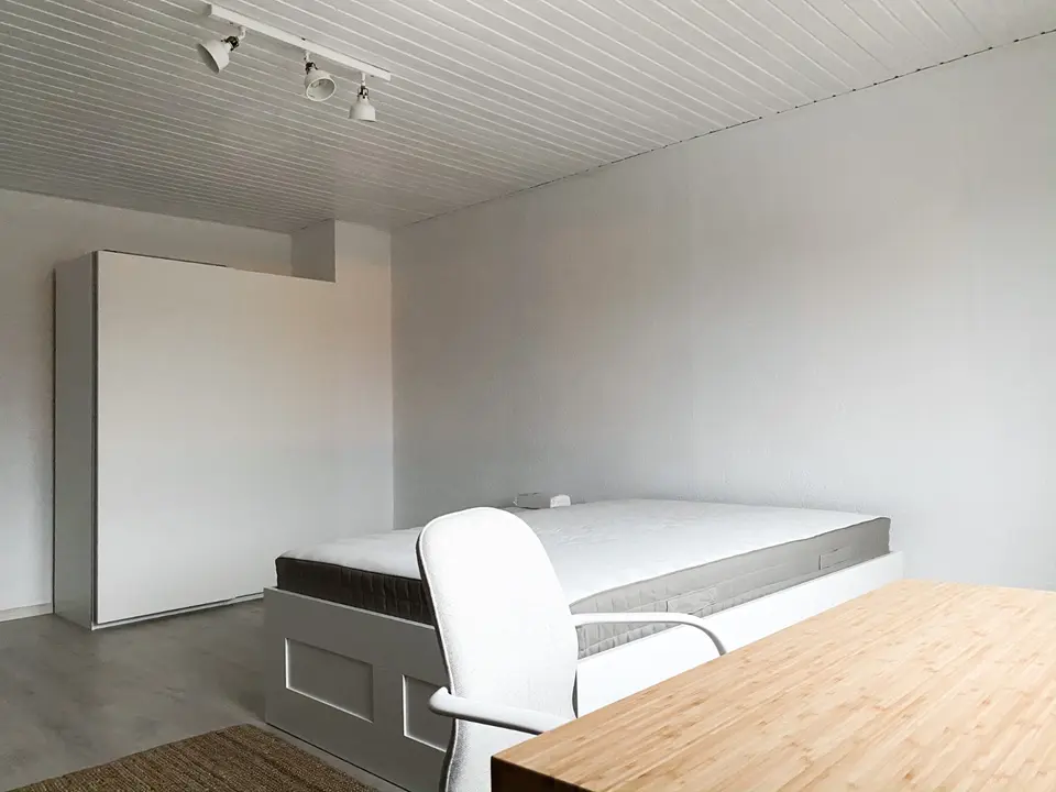 Shared room with 80 m² in Stuttgart – Photo 4