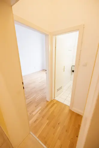1 Zimmer Wohnung mit 20 m² in Frankfurt am Main – Bild 2