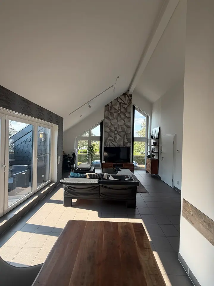 2 Zimmer Wohnung mit 70 m² in Aachen – Bild 2