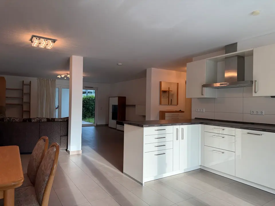 4 Zimmer Wohnung mit 108 m² in Nürtingen – Bild 3
