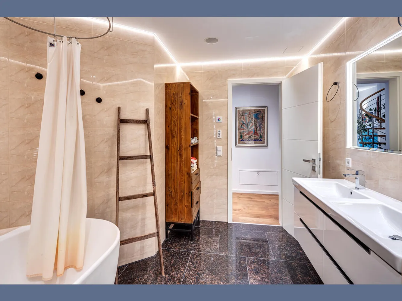 4 Zimmer Wohnung mit 137 m² in München – Bild 12