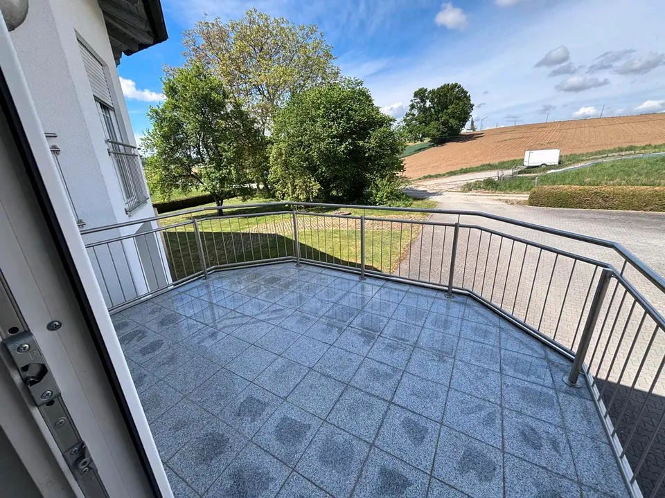 4 Zimmer Wohnung mit 120 m² in Deggendorf – Bild 3