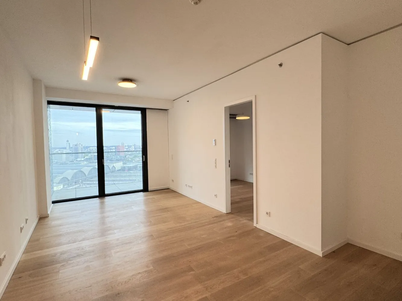 2 room apartment with 59 m² in Frankfurt am Main – Photo 2