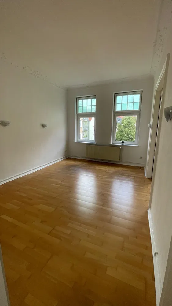 4 Zimmer Wohnung mit 114 m² in Hameln – Bild 1