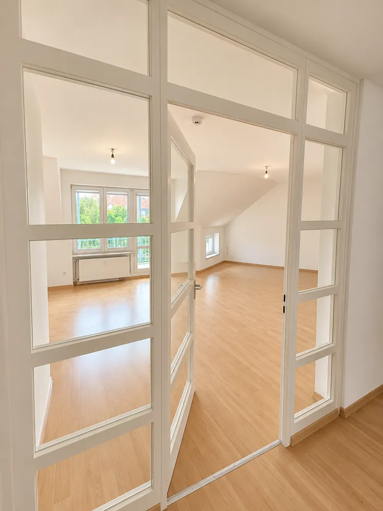 4 Zimmer Wohnung mit 116 m² in Regensburg – Bild 1