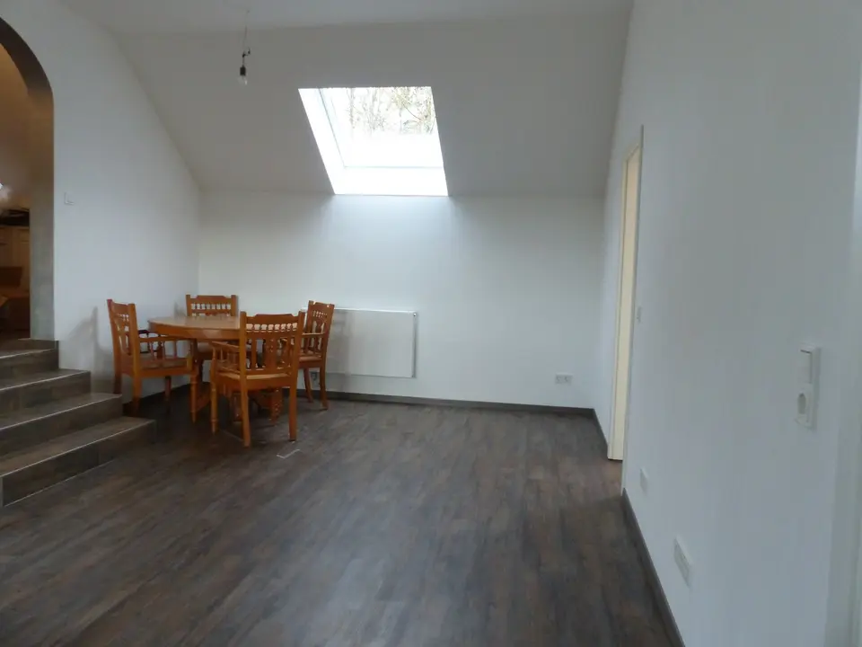 4 Zimmer Wohnung mit 97 m² in Hennef – Bild 3