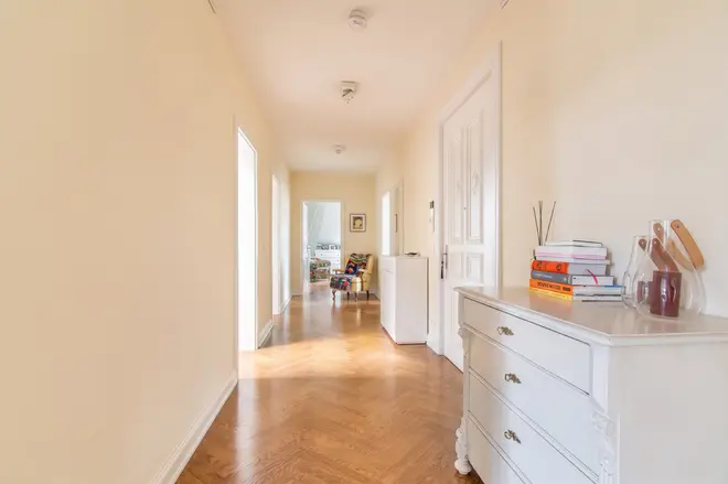 4 Zimmer Wohnung mit 144 m² in Hamburg – Bild 9