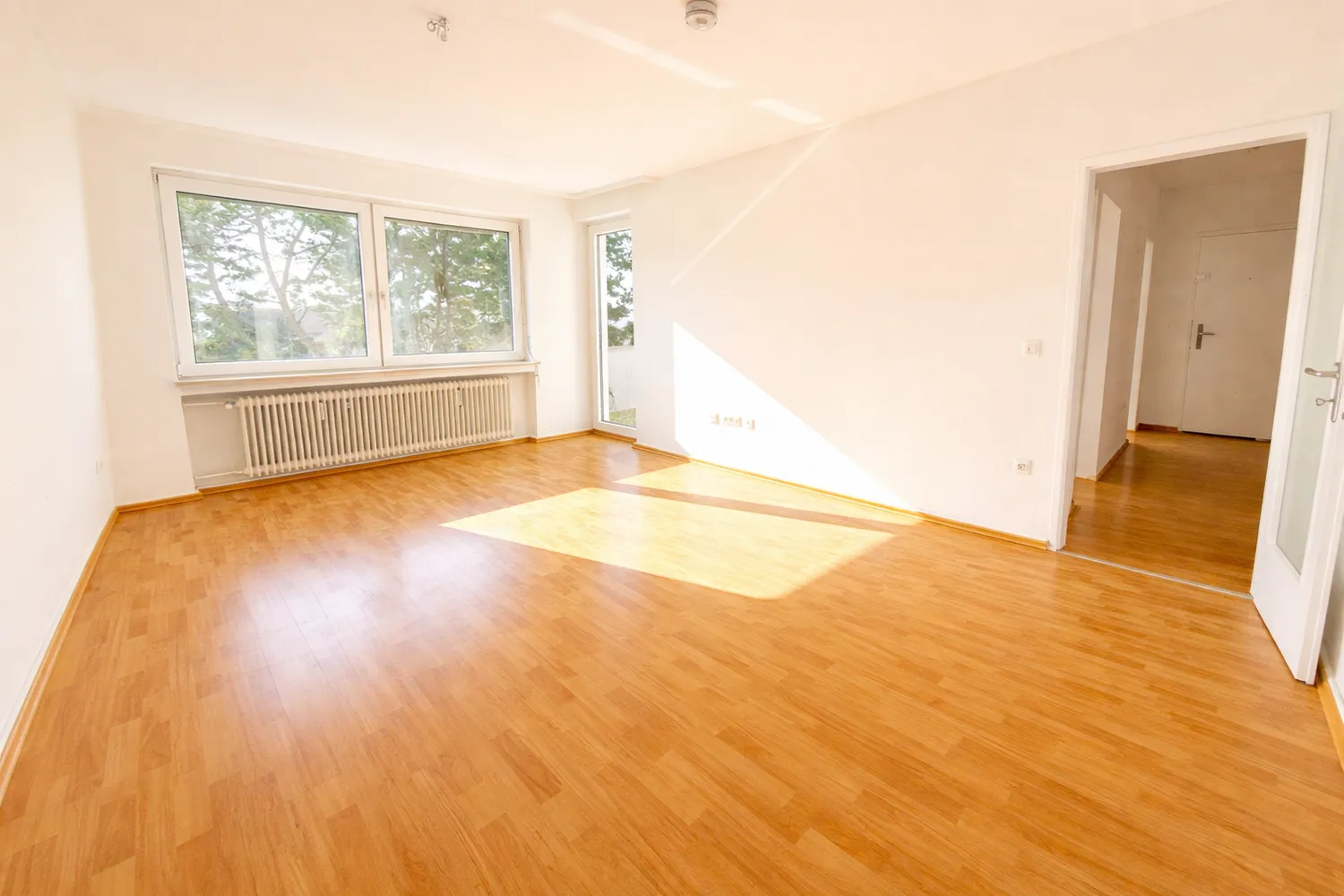 4 Zimmer Wohnung mit 90 m² in Wiesbaden – Bild 2