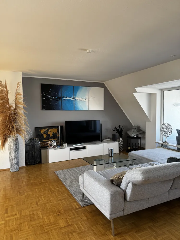 2 Zimmer Wohnung mit 82 m² in Neuss – Bild 2