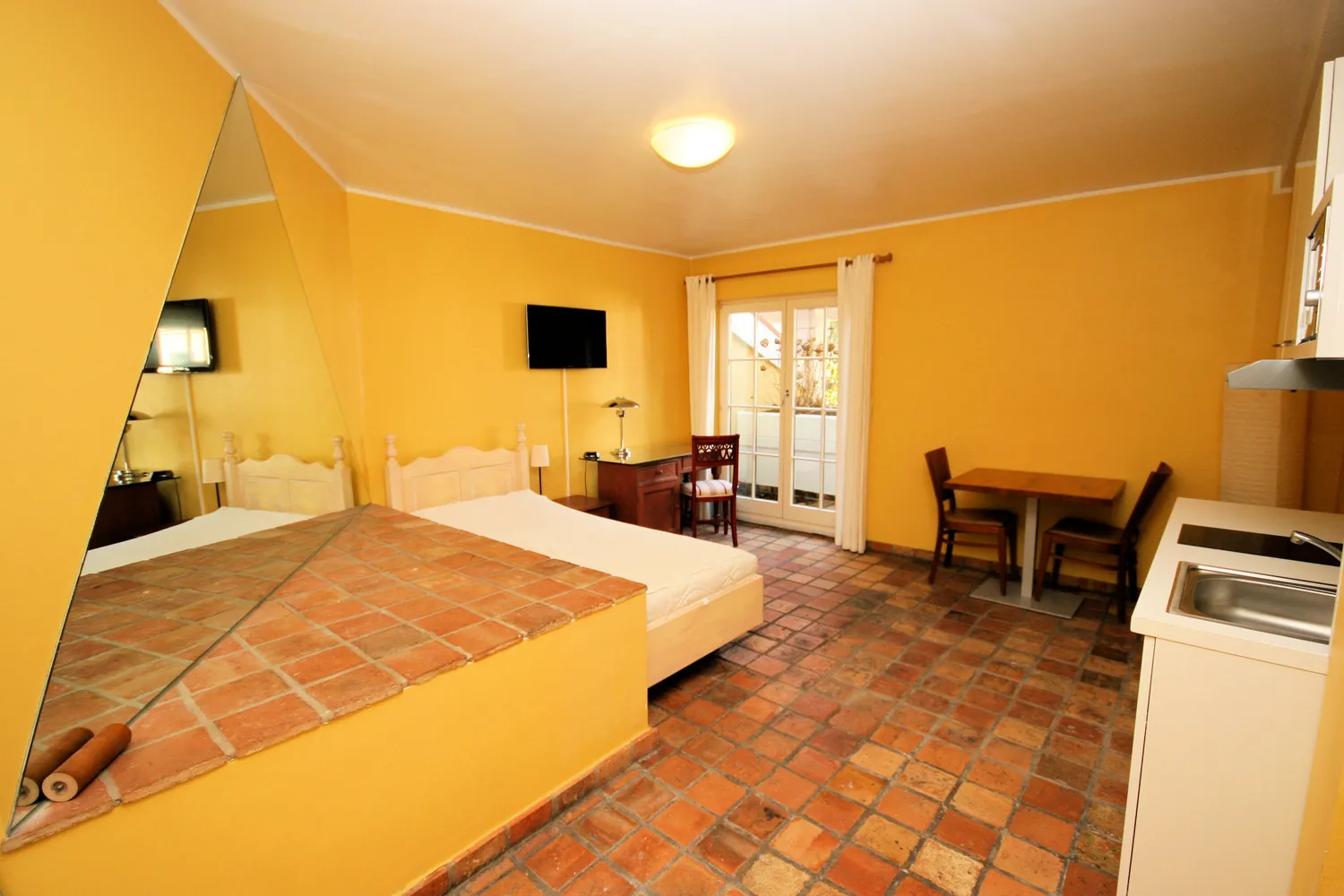 1 Zimmer Wohnung mit 28 m² in Köln – Bild 5