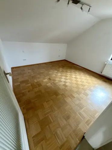 4 Zimmer Wohnung mit 65 m² in München – Bild 4