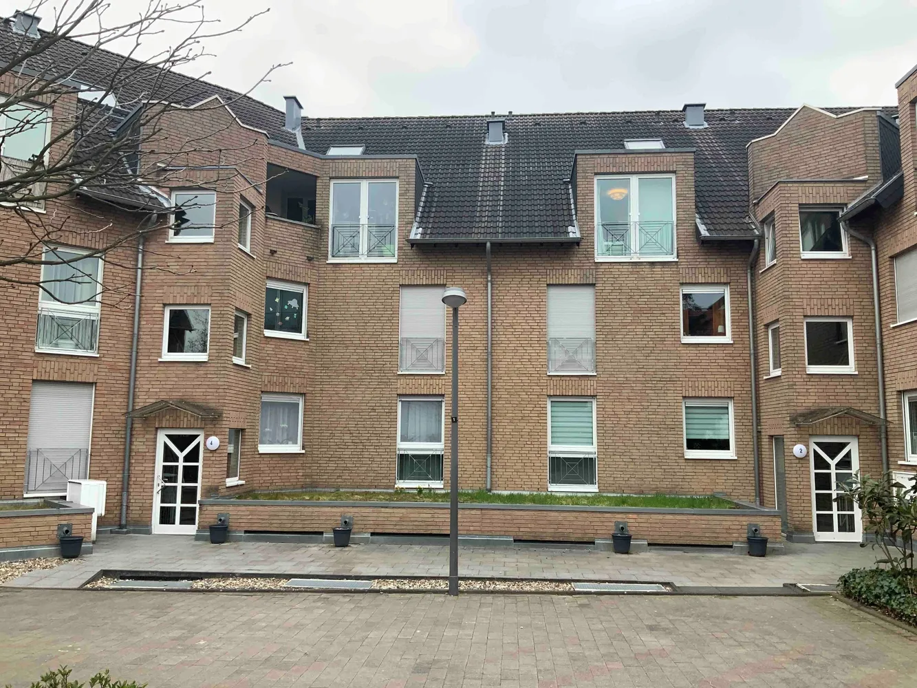 2 Zimmer Wohnung mit 66 m² in Köln – Bild 1