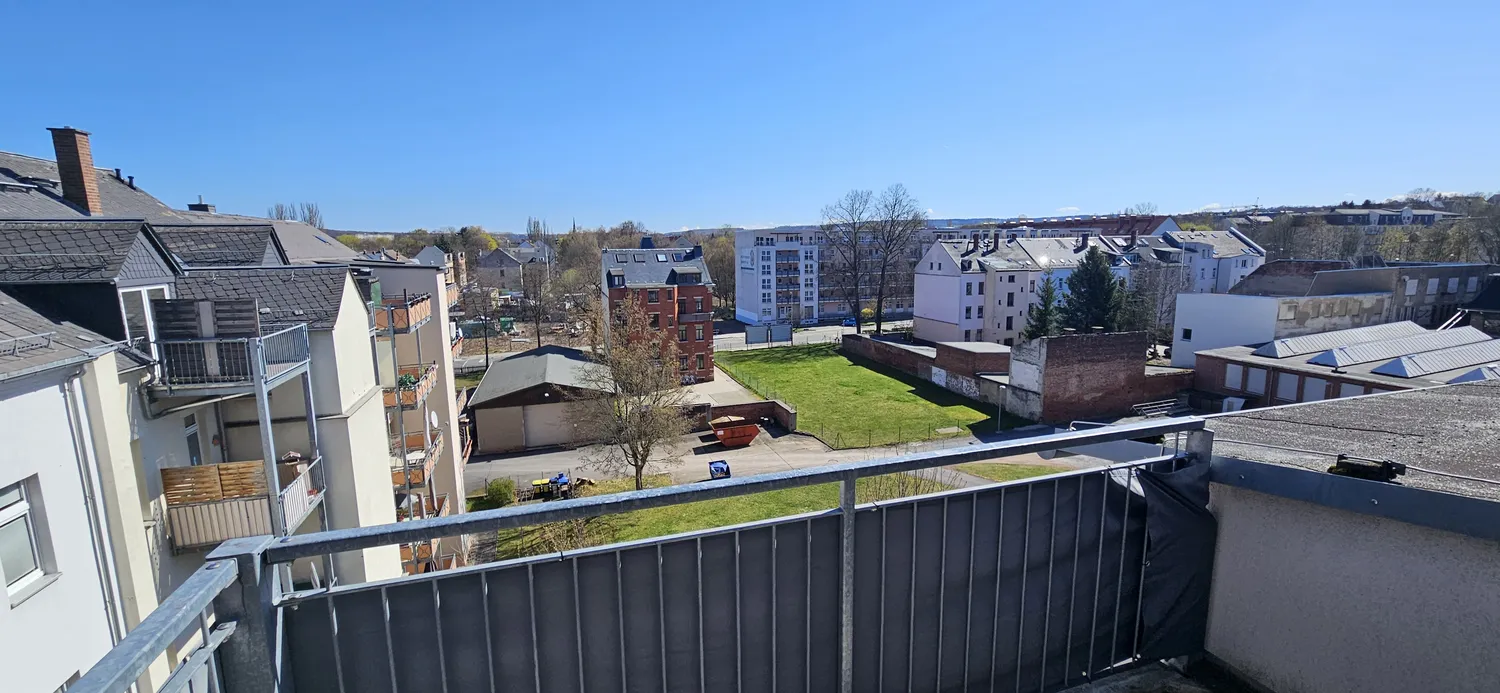 4 room apartment with 95 m² in Chemnitz – Photo 1