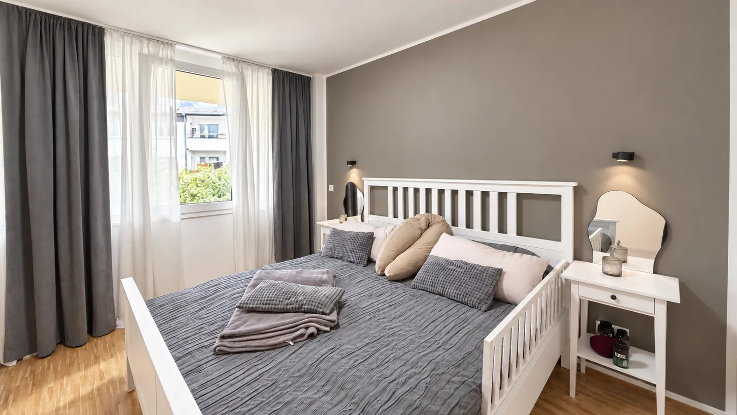 5 Zimmer Wohnung mit 120 m² in Düsseldorf – Bild 3