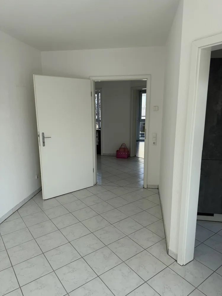 3 Zimmer Wohnung mit 85 m² in Wiesbaden – Bild 4