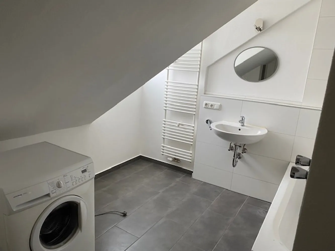 2 Zimmer Wohnung mit 83 m² in Augsburg – Bild 12