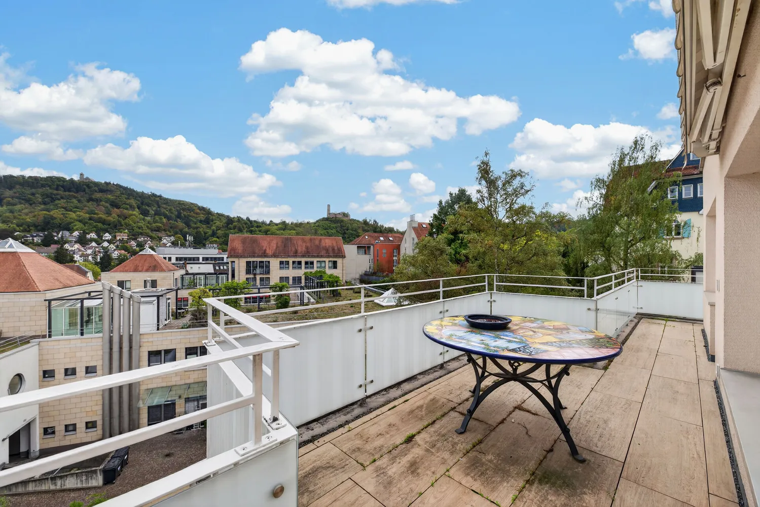 4 Zimmer Wohnung mit 110 m² in Weinheim – Bild 1