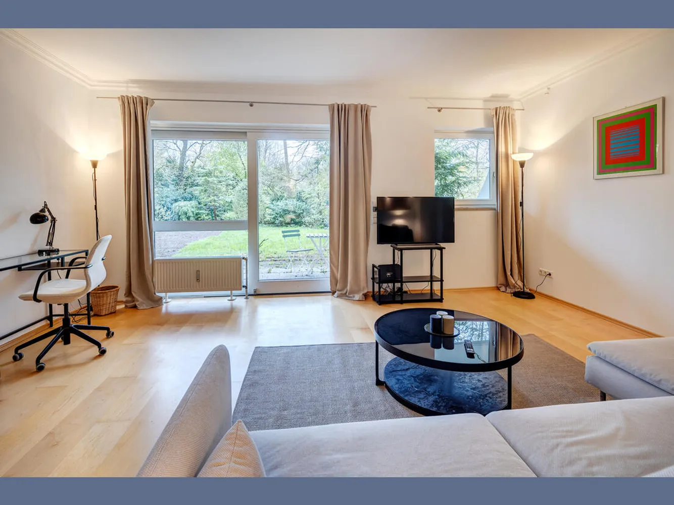 1 room apartment with 66 m² in Munich – Photo 2