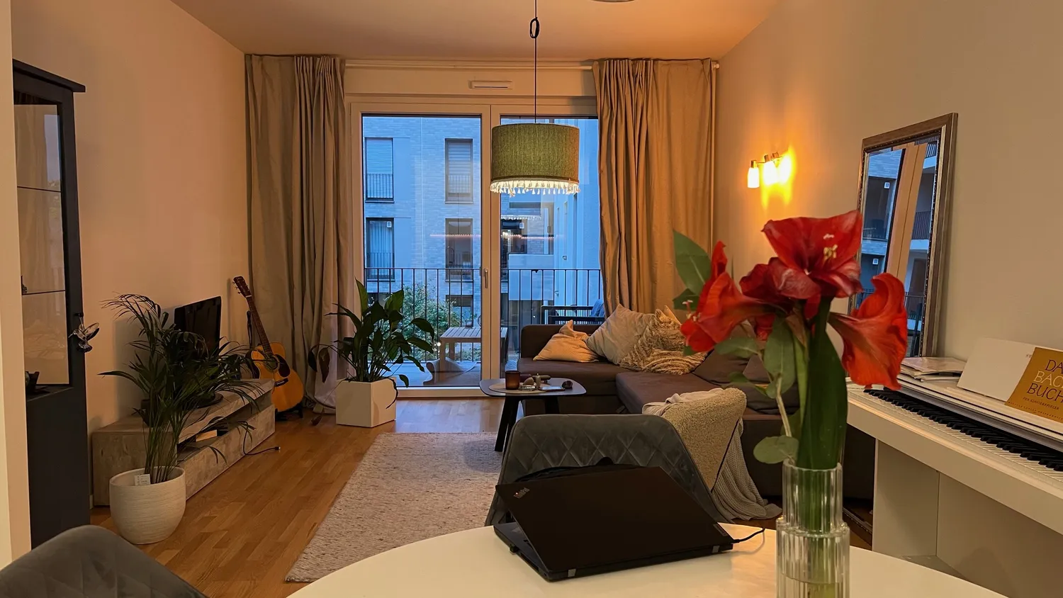 2 Zimmer Wohnung mit 63 m² in Frankfurt am Main – Bild 2