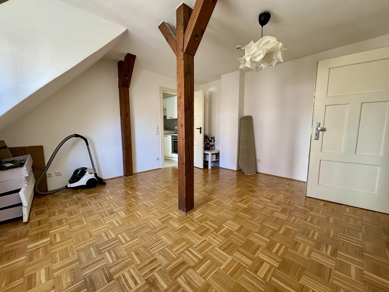 1 Zimmer Wohnung mit 24 m² in Regensburg – Bild 2