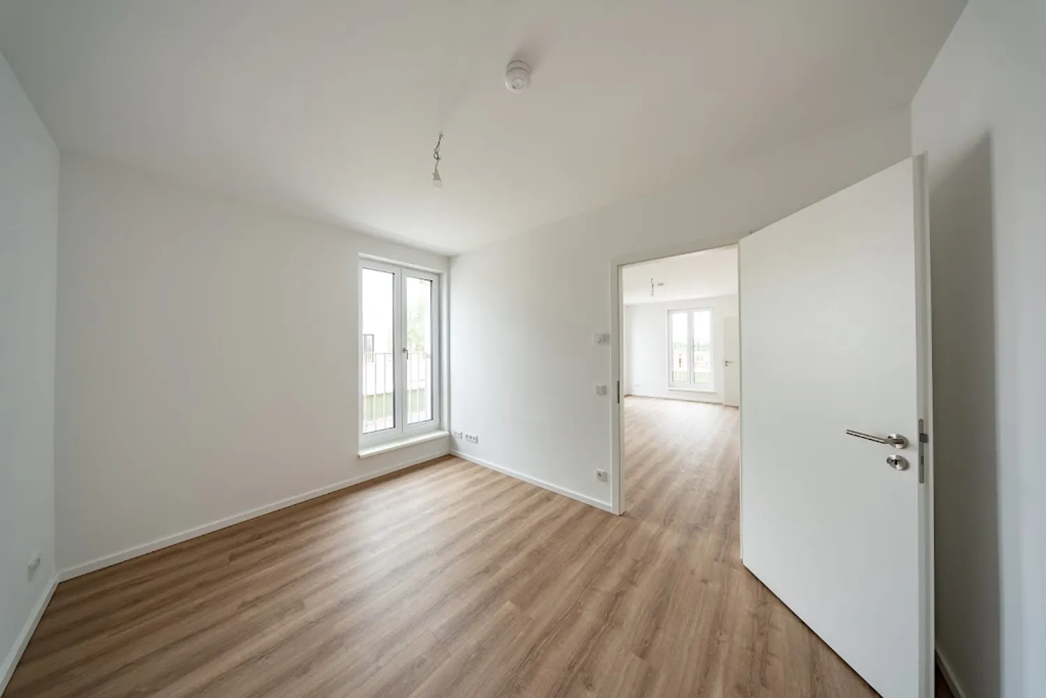 2 Zimmer Wohnung mit 60 m² in Berlin – Bild 4