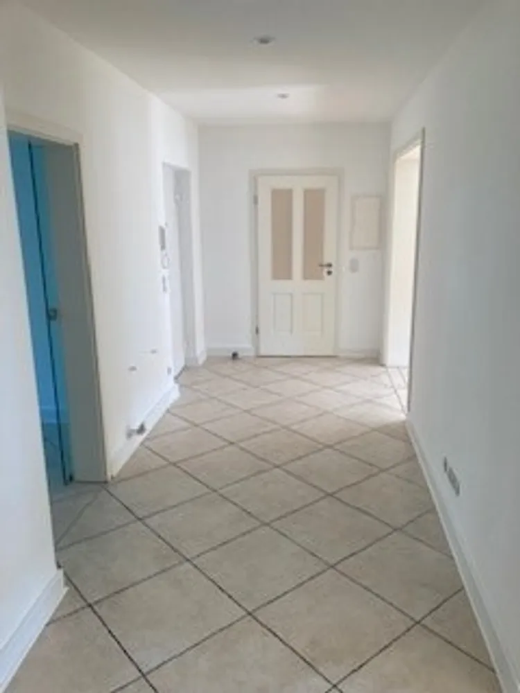 8 Zimmer Wohnung mit 275 m² in München – Bild 12