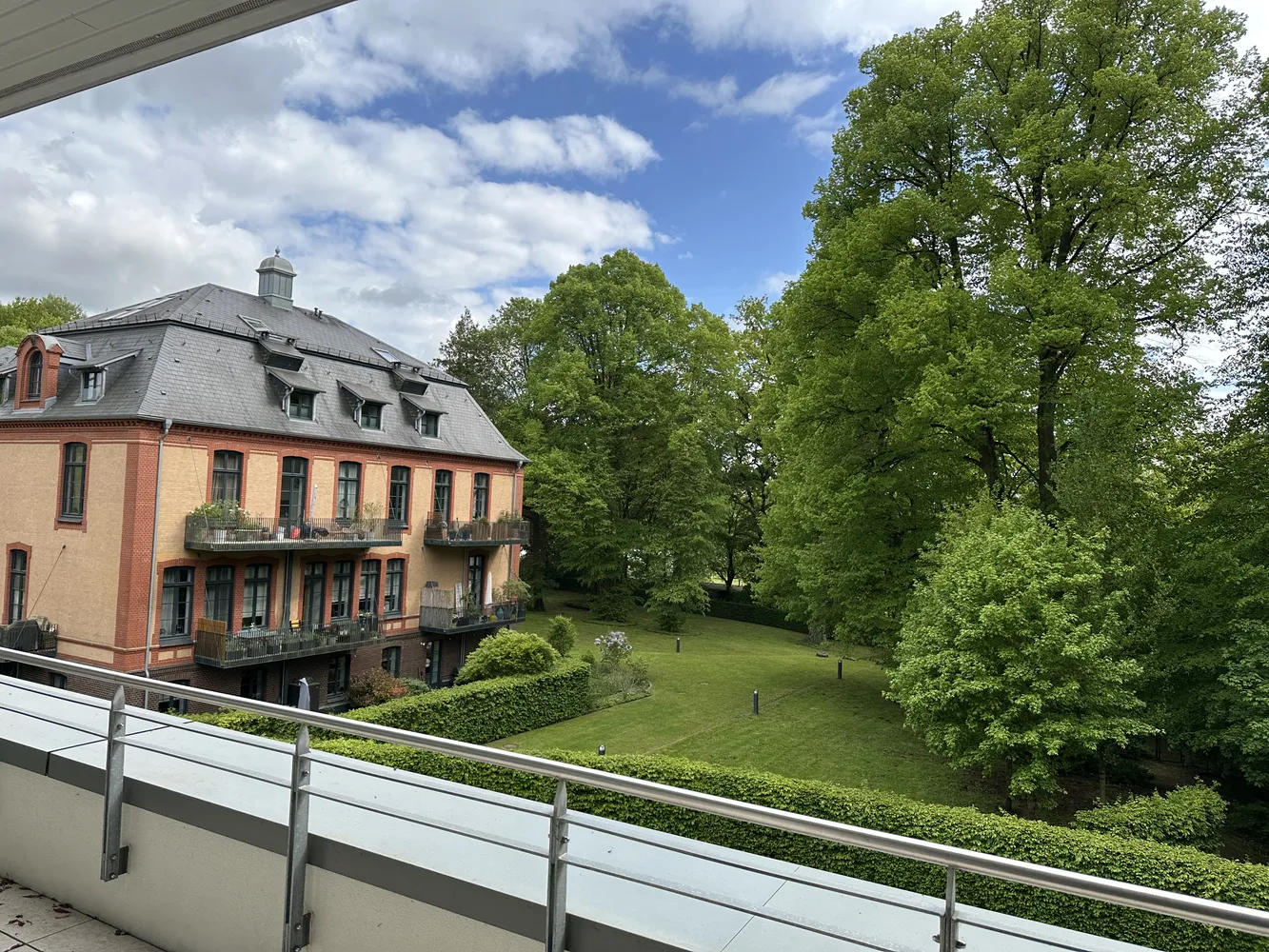 3 Zimmer Wohnung mit 113 m² in Hamburg – Bild 9
