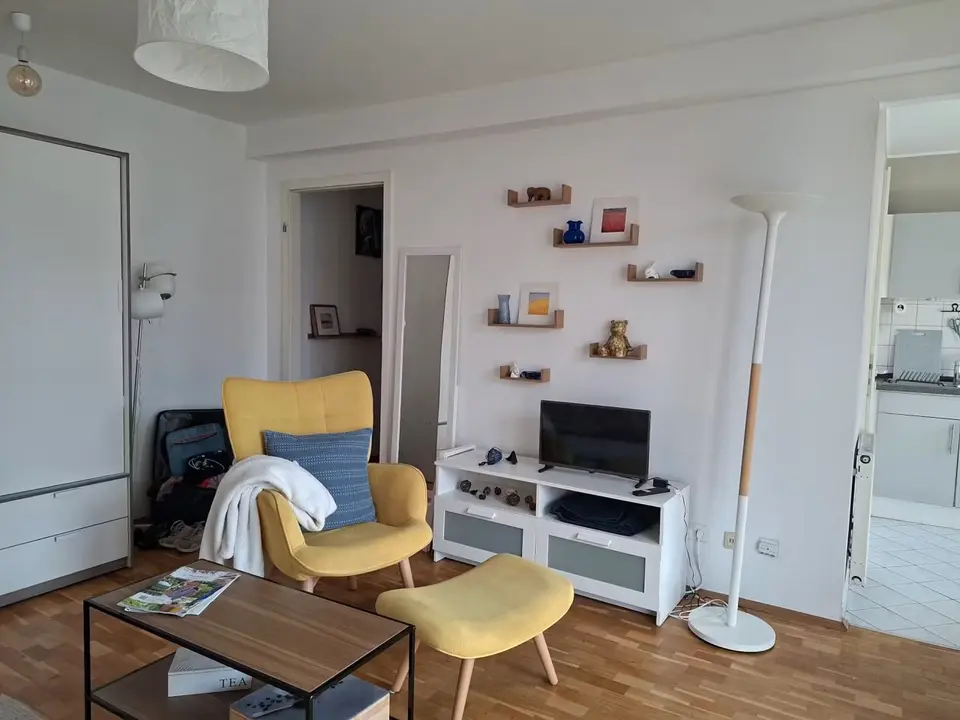 2 Zimmer Wohnung mit 35 m² in Berlin – Bild 2