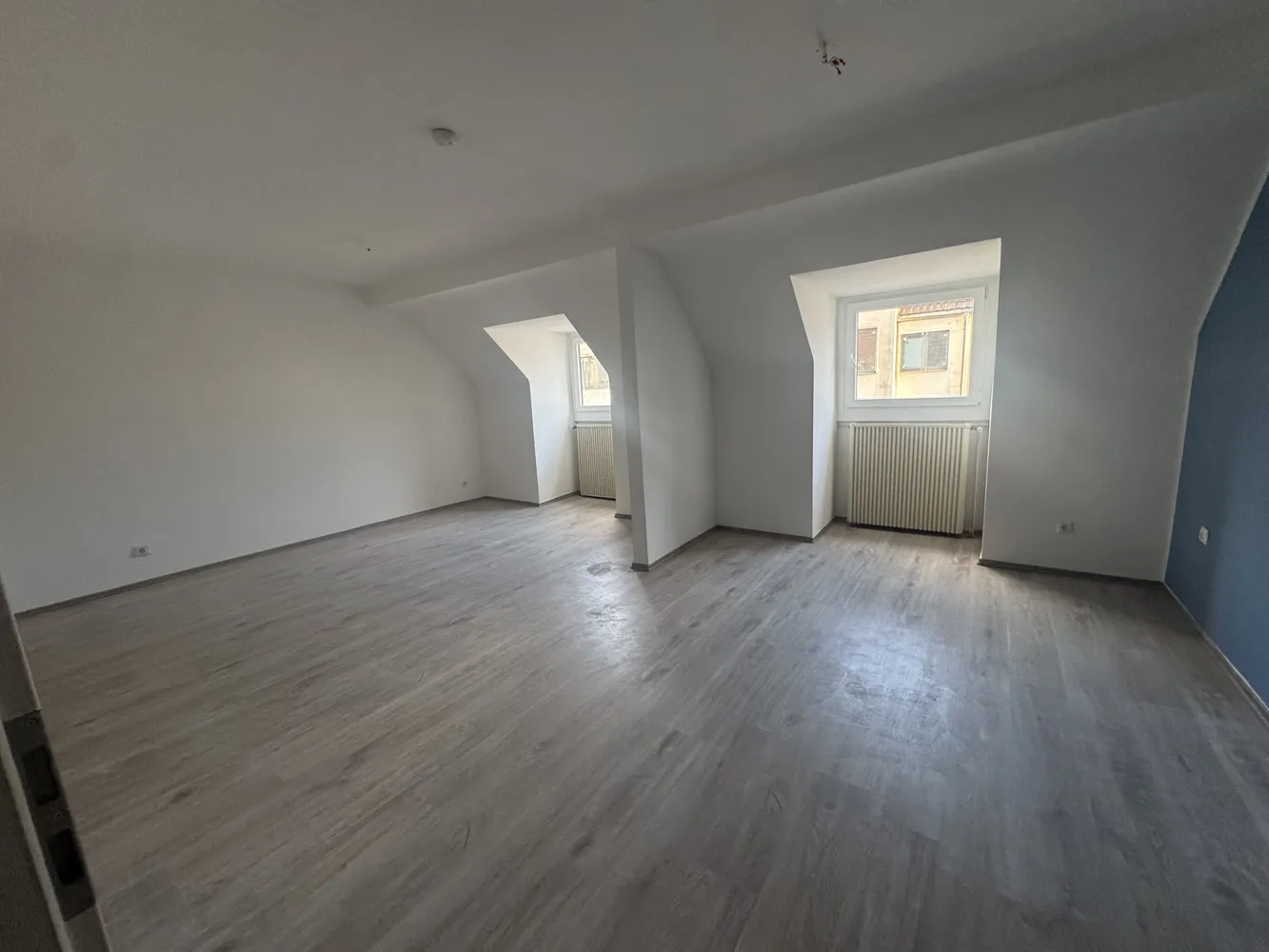 2 room apartment with 70 m² in Cologne – Photo 3