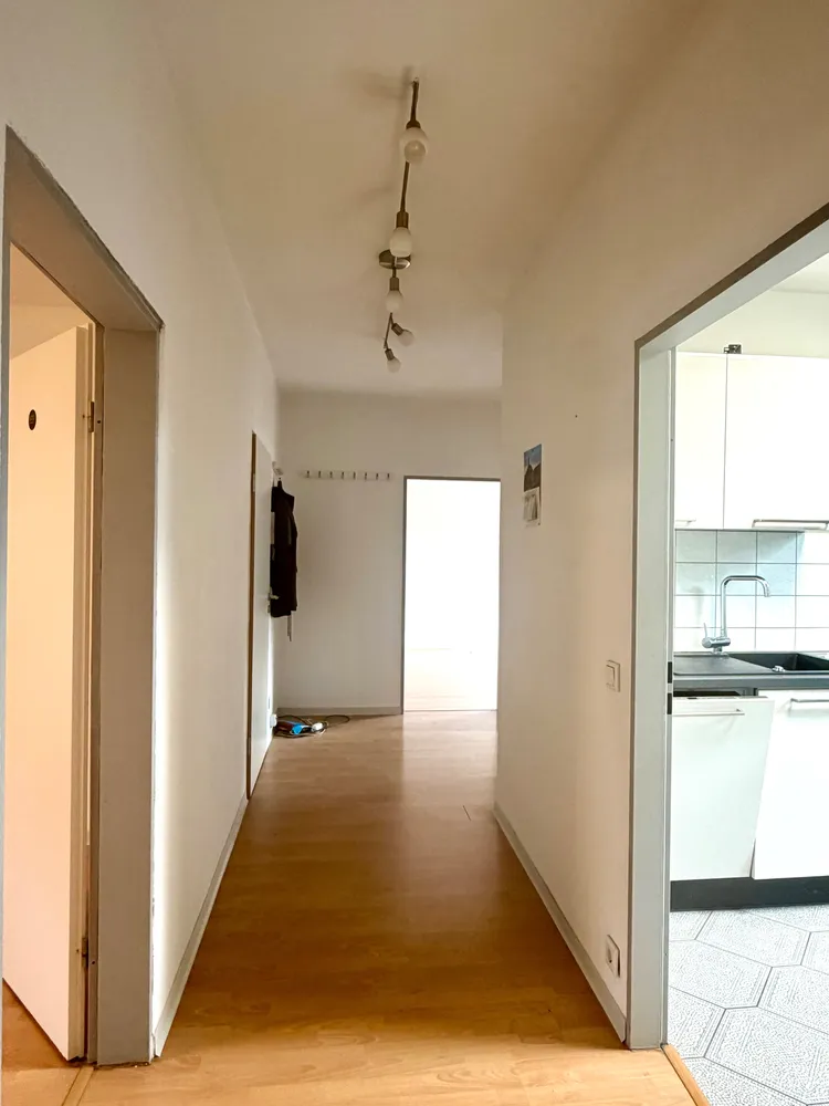 4 Zimmer Wohnung mit 87 m² in Krefeld – Bild 2