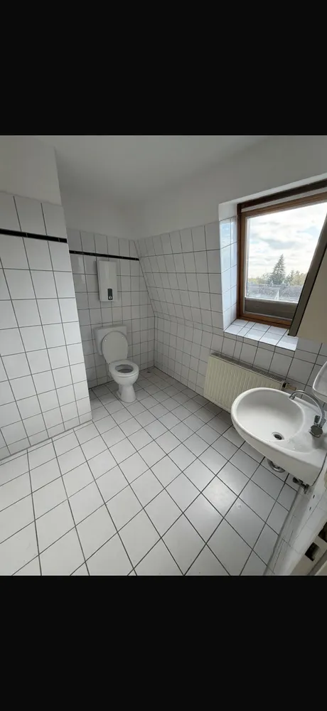 3 Zimmer Wohnung mit 110 m² in Neuss – Bild 4