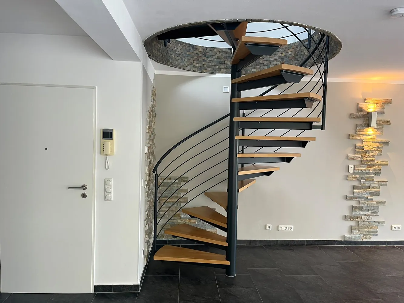 4 Zimmer Wohnung mit 98 m² in Bochum – Bild 2
